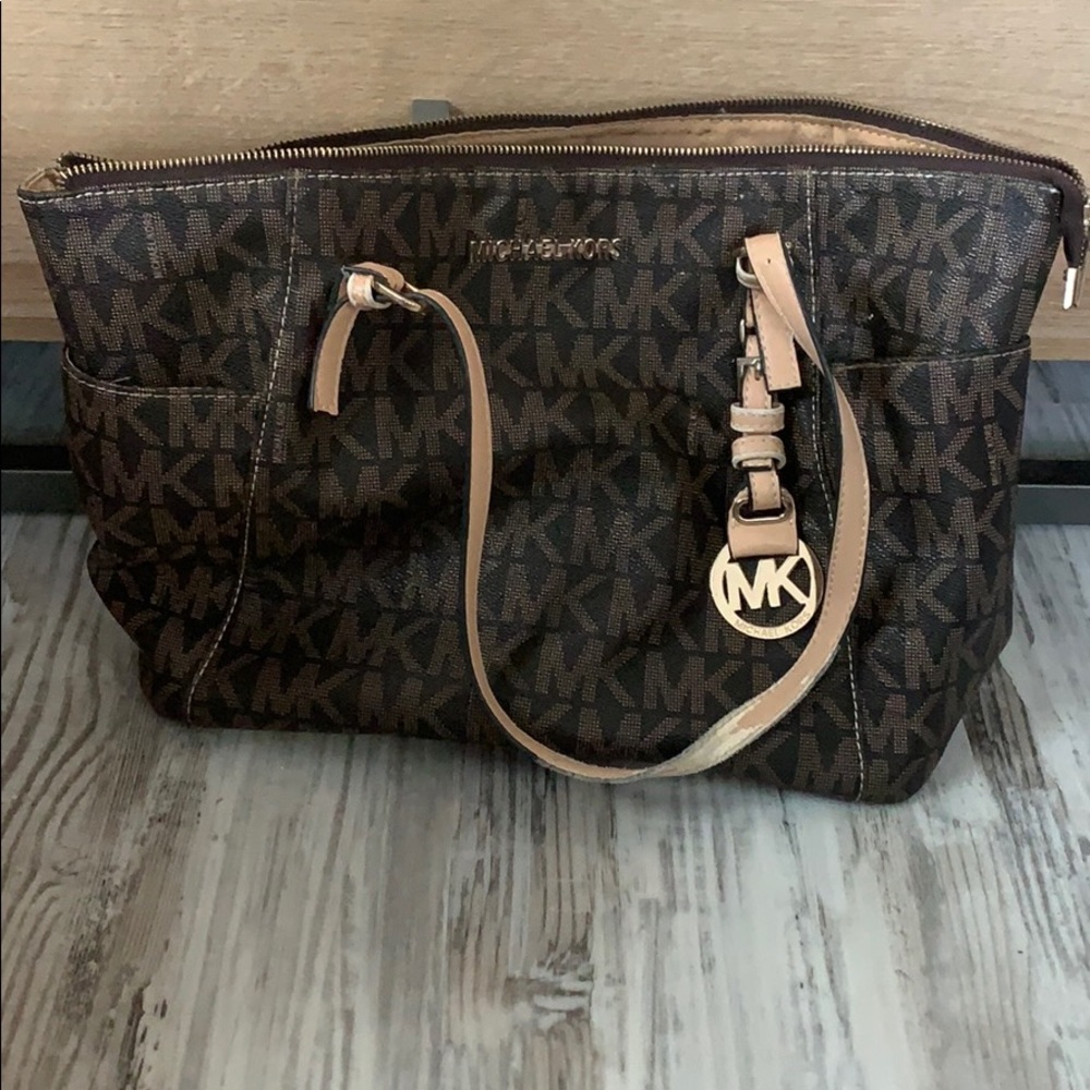 Michael Kors purse